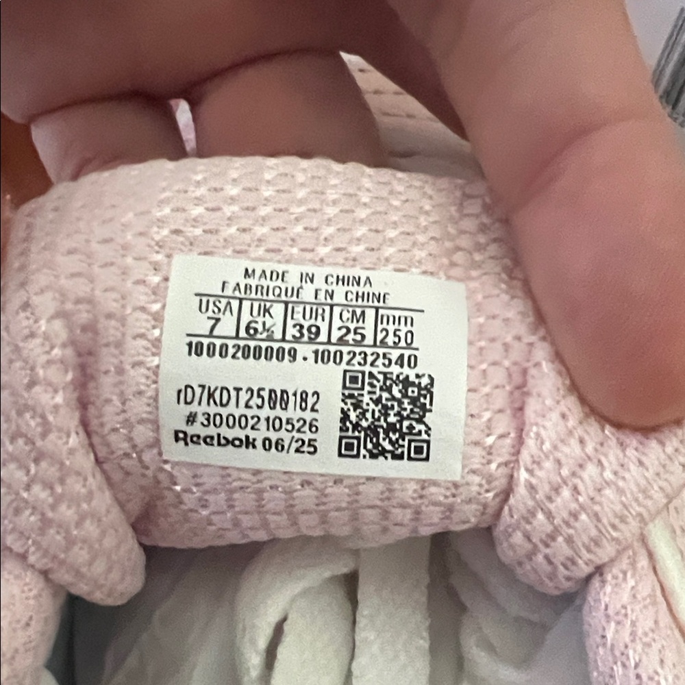 Reebok Women's Pink and White Low-Top Sneakers - Picture 4 of 4